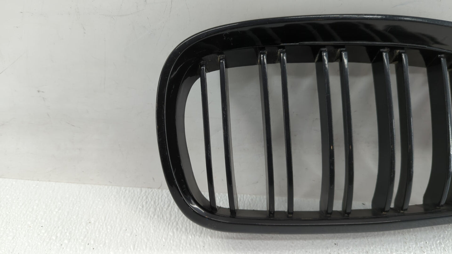 2007-2010 Bmw 328i Front Grille Bumper Not Included - Oemusedautoparts1.com