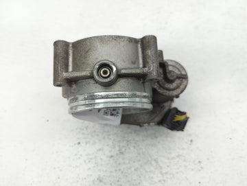 2007-2013 Bmw 328i Throttle Body P/N:1354 7556118-04 1354 7556118-03 Fits Fits 2007 2008 2009 2010 2011 2012 2013 OEM Used Auto Parts