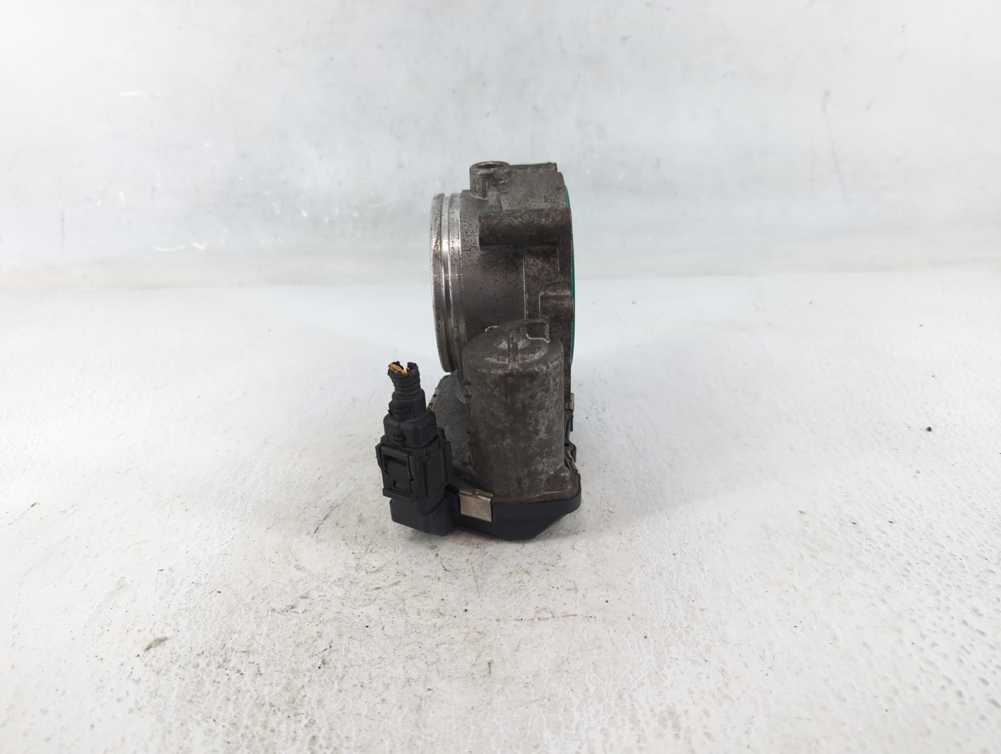2007-2013 Bmw 328i Throttle Body P/N:1354 7556118-04 75561180-01 Fits Fits 2007 2008 2009 2010 2011 2012 2013 OEM Used Auto 