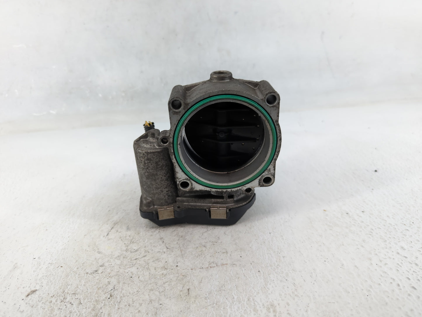 2007-2013 Bmw 328i Throttle Body P/N:1354 7556118-04 75561180-01 Fits Fits 2007 2008 2009 2010 2011 2012 2013 OEM Used Auto 