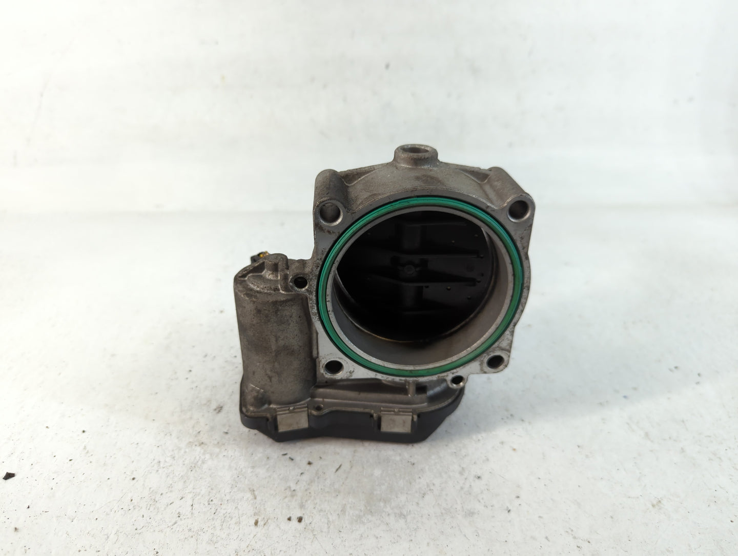 2007-2013 Bmw 328i Throttle Body P/N:A2C53112155 7 556 118.8-01 Fits Fits 2007 2008 2009 2010 2011 2012 2013 OEM Used Auto P