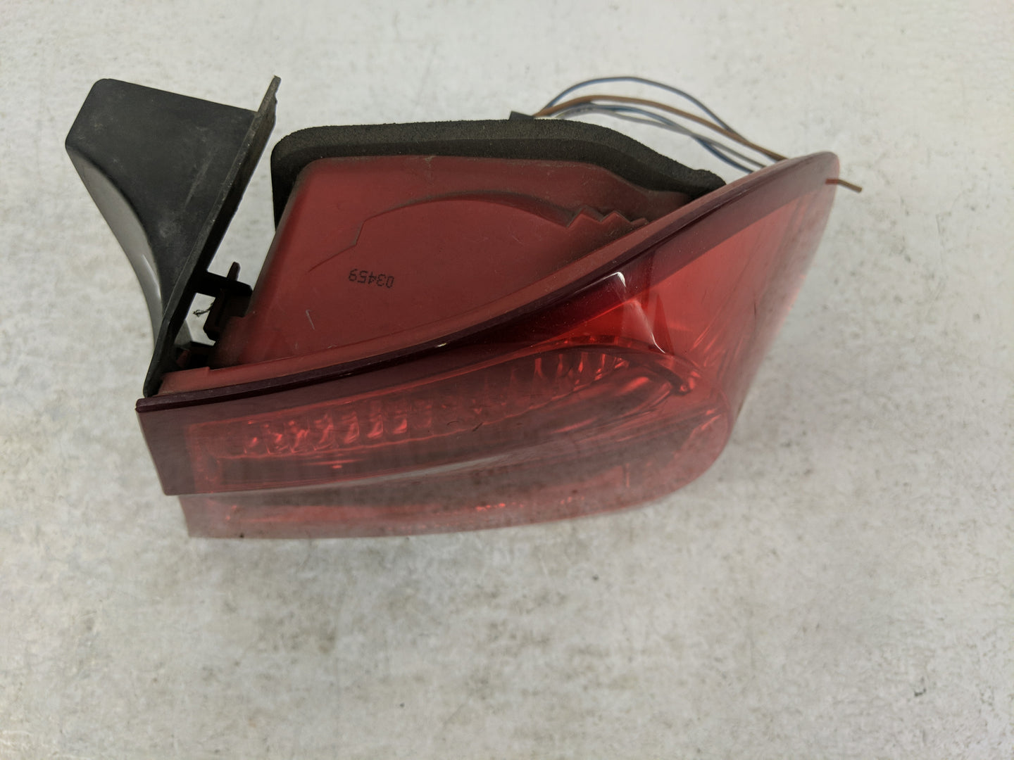 2007-2008 Bmw 335 Tail Light Assembly Passenger Right OEM P/N:7 161 956 Fits Fits 2006 2007 2008 OEM Used Auto Parts - Oemus