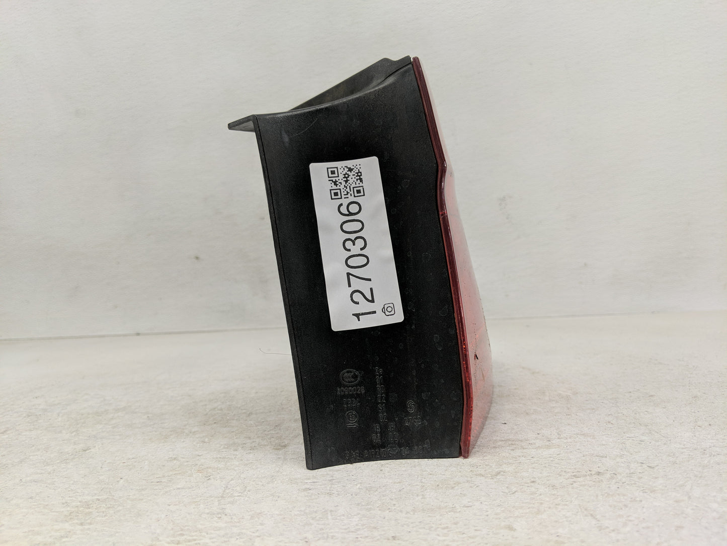 2007-2008 Bmw 335 Tail Light Assembly Passenger Right OEM P/N:7 161 956 Fits Fits 2006 2007 2008 OEM Used Auto Parts - Oemus