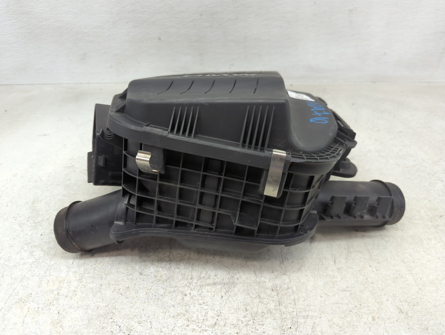 2007-2013 Bmw 335i Air Cleaner Intake-duct Hose Tube - Oemusedautoparts1.com
