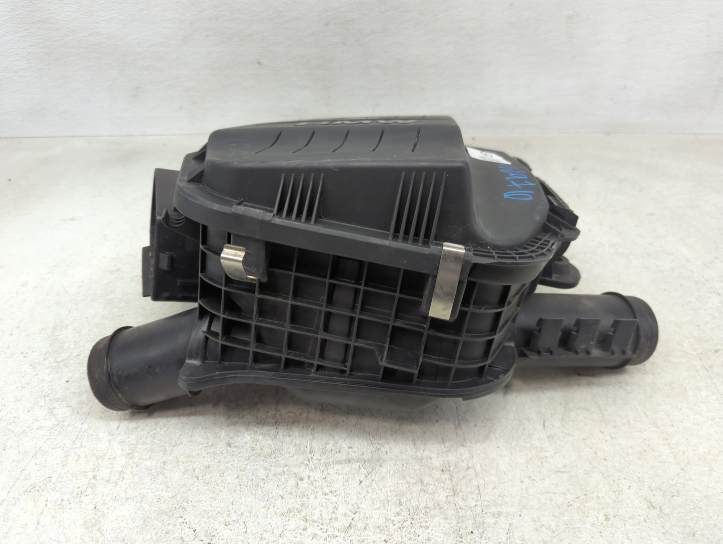 2007-2013 Bmw 335i Air Cleaner Intake-duct Hose Tube - Oemusedautoparts1.com