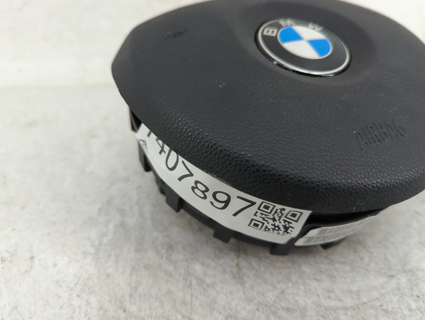 2007-2013 Bmw 335i Air Bag Driver Left Steering Wheel Mounted P/N:6884314 Fits Fits 2007 2008 2009 2010 2011 2012 2013 OEM U