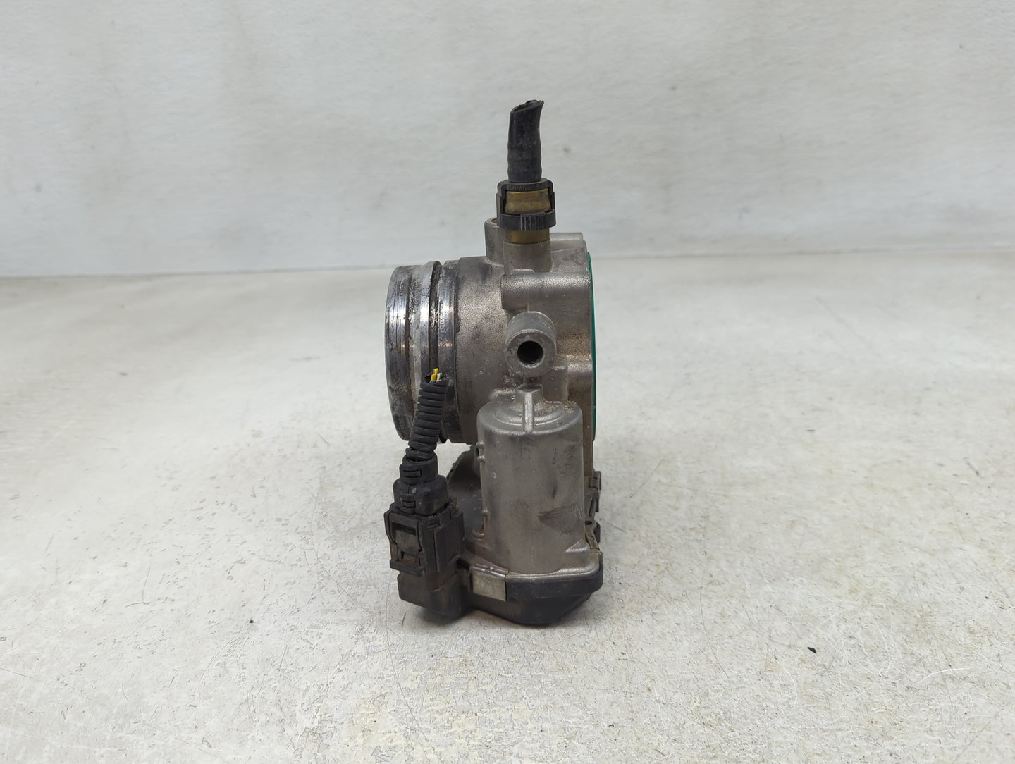 2007-2013 Bmw 335i Throttle Body P/N:A2C53179105 Fits Fits 2007 2008 2009 2010 2011 2012 2013 2014 2015 2016 OEM Used Auto P