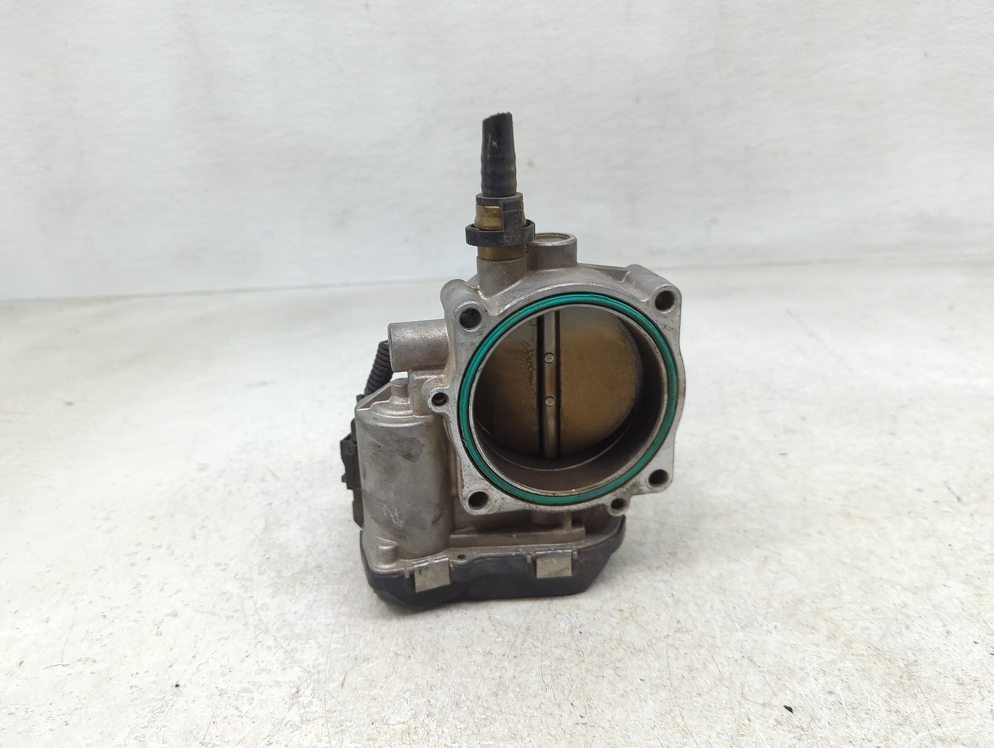2007-2013 Bmw 335i Throttle Body P/N:A2C53179105 Fits Fits 2007 2008 2009 2010 2011 2012 2013 2014 2015 2016 OEM Used Auto P