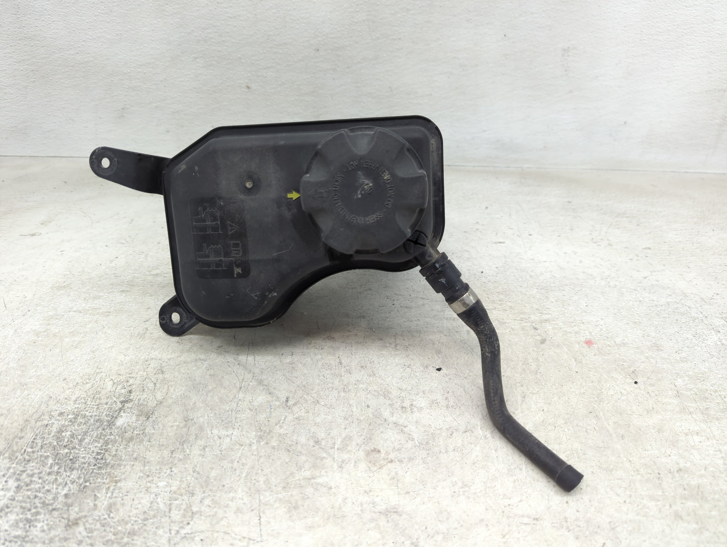 Bmw 335i Windshield Washer Fluid Reservoir Bottle Oem - Oemusedautoparts1.com