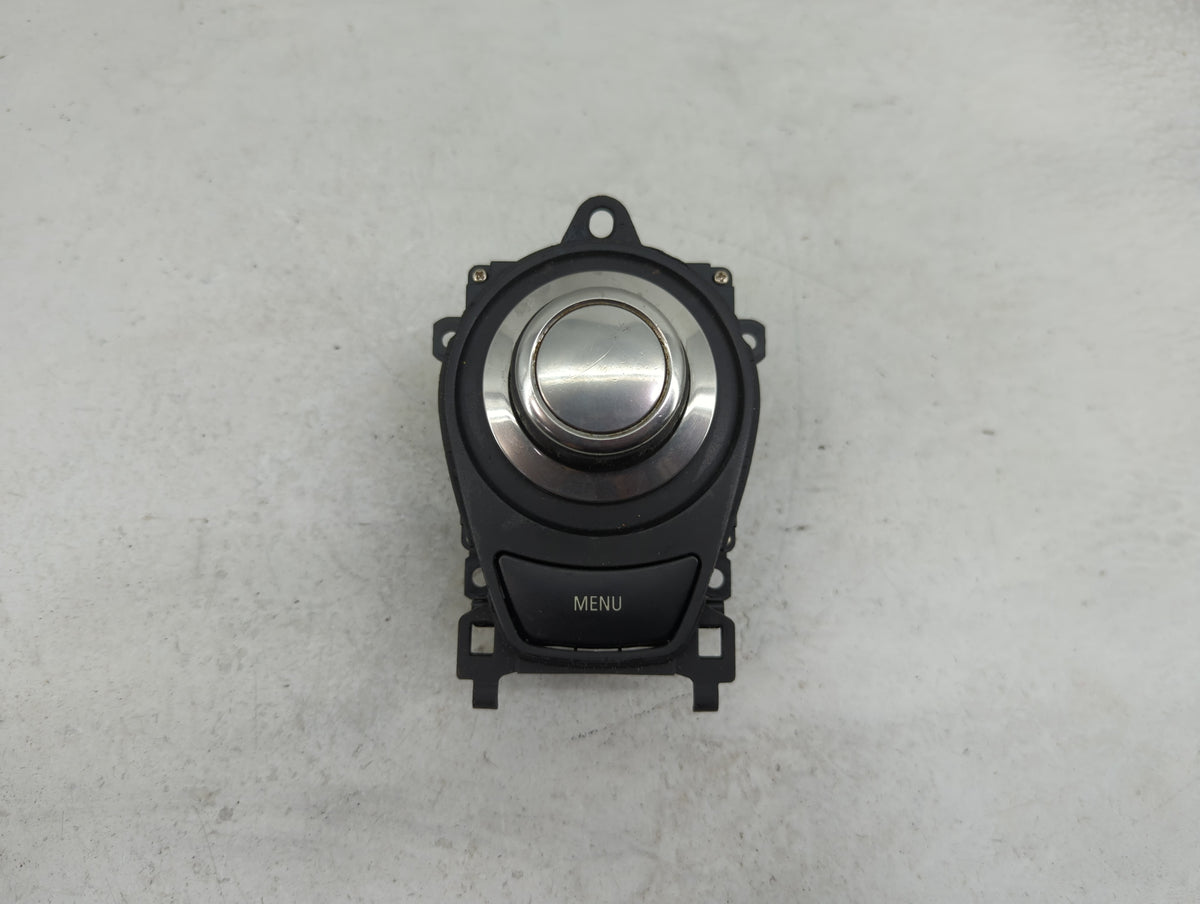 2008 Bmw 335i Radio AM FM Cd Player Receiver Replacement P/N:9125348-01 Fits OEM Used Auto Parts - Oemusedautoparts1.com