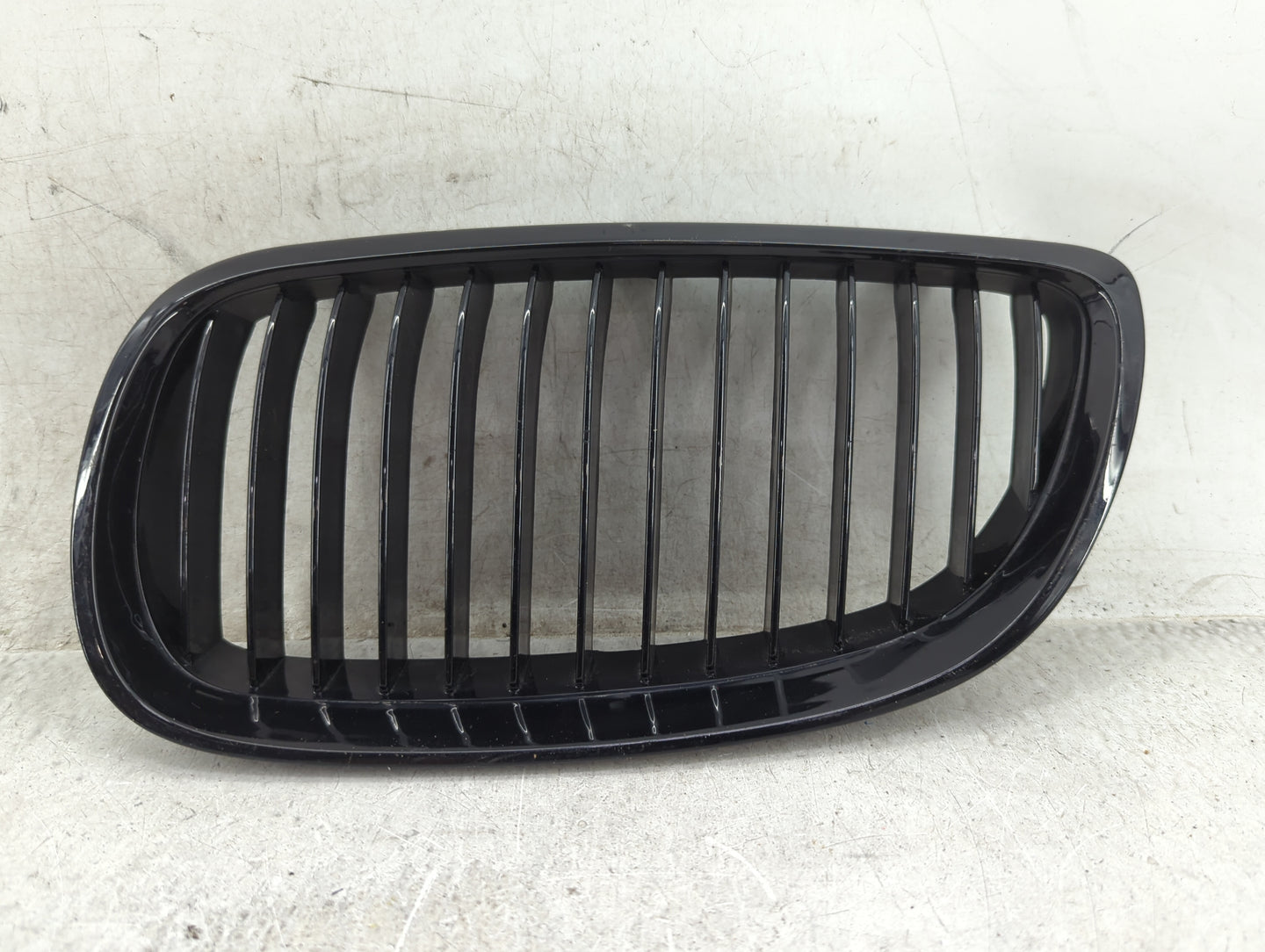 2007-2010 Bmw 335i Front Grille Bumper Not Included 1459487 - Oemusedautoparts1.com