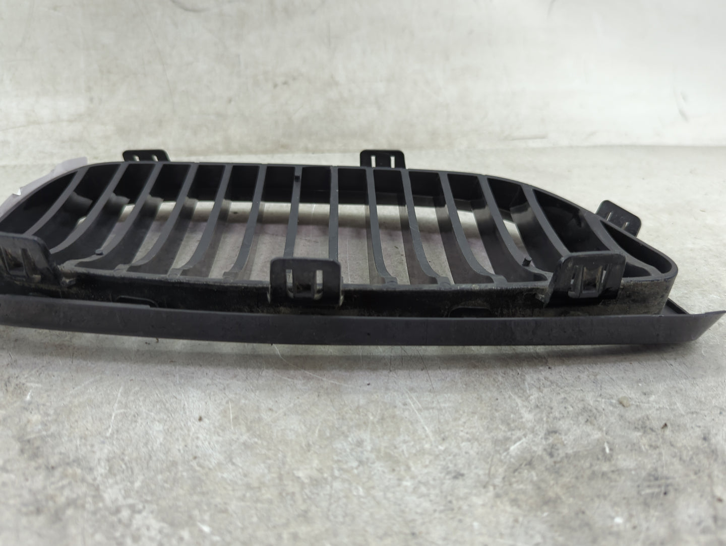 2007-2010 Bmw 335i Front Grille Bumper Not Included 1459487 - Oemusedautoparts1.com