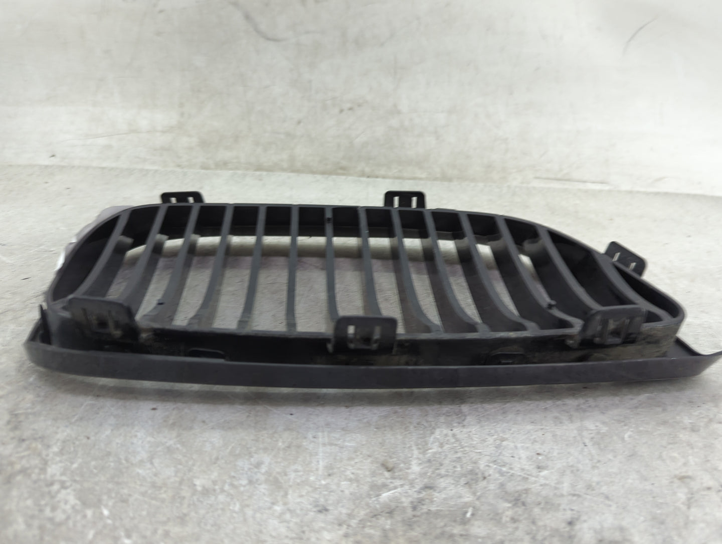 2007-2010 Bmw 335i Front Grille Bumper Not Included 1459487 - Oemusedautoparts1.com