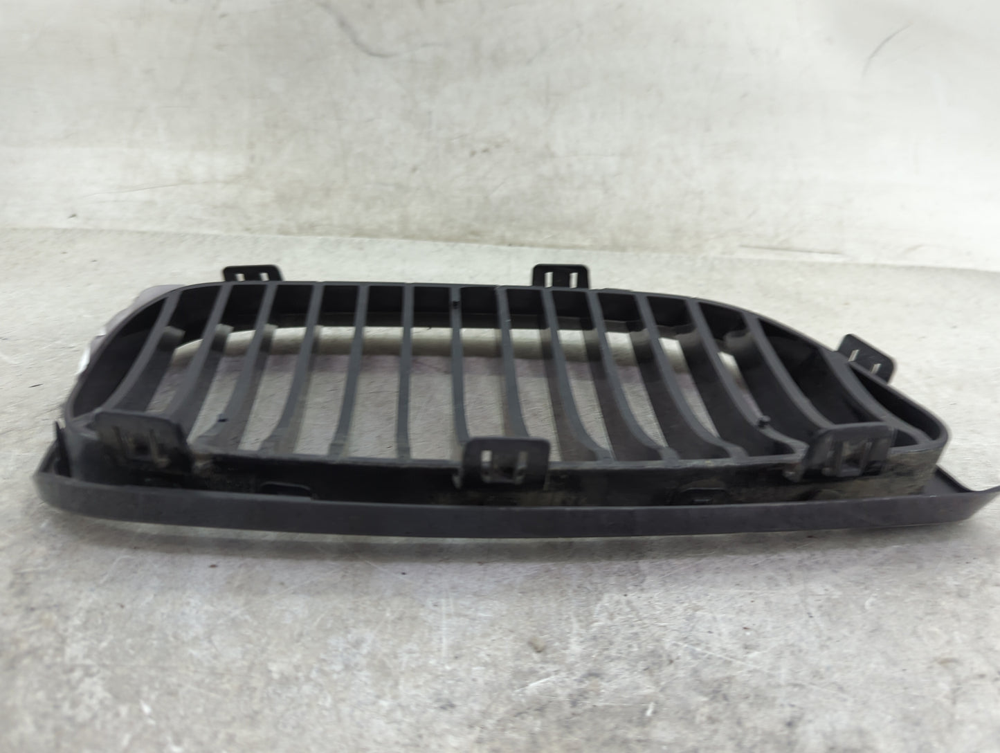 2007-2010 Bmw 335i Front Grille Bumper Not Included 1459487 - Oemusedautoparts1.com