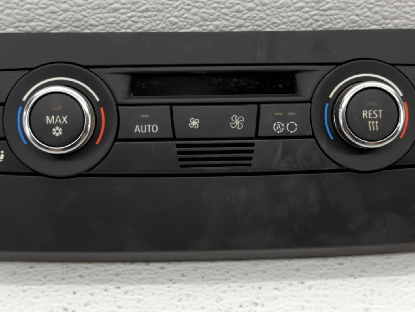 2007-2010 Bmw 335i Climate Control Module Temperature AC/Heater Replacement P/N:6411 9147300-01 6411 9199261-03 Fits OEM Use