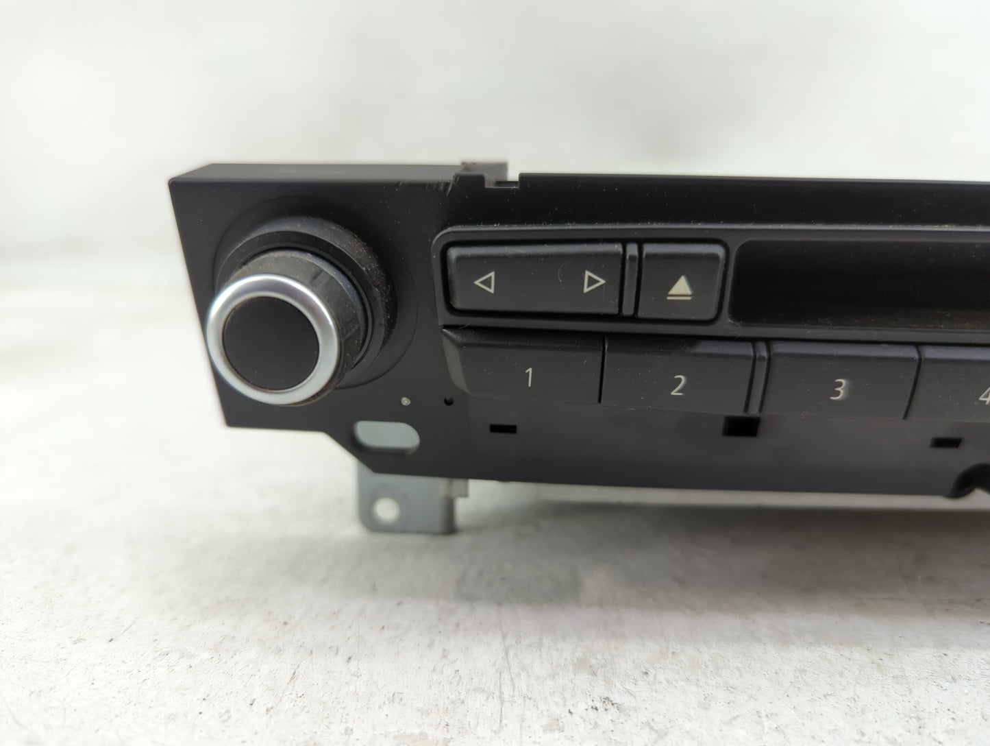 2008-2010 Bmw 528 Radio AM FM Cd Player Receiver Replacement Fits Fits 2008 2009 2010 OEM Used Auto Parts - Oemusedautoparts