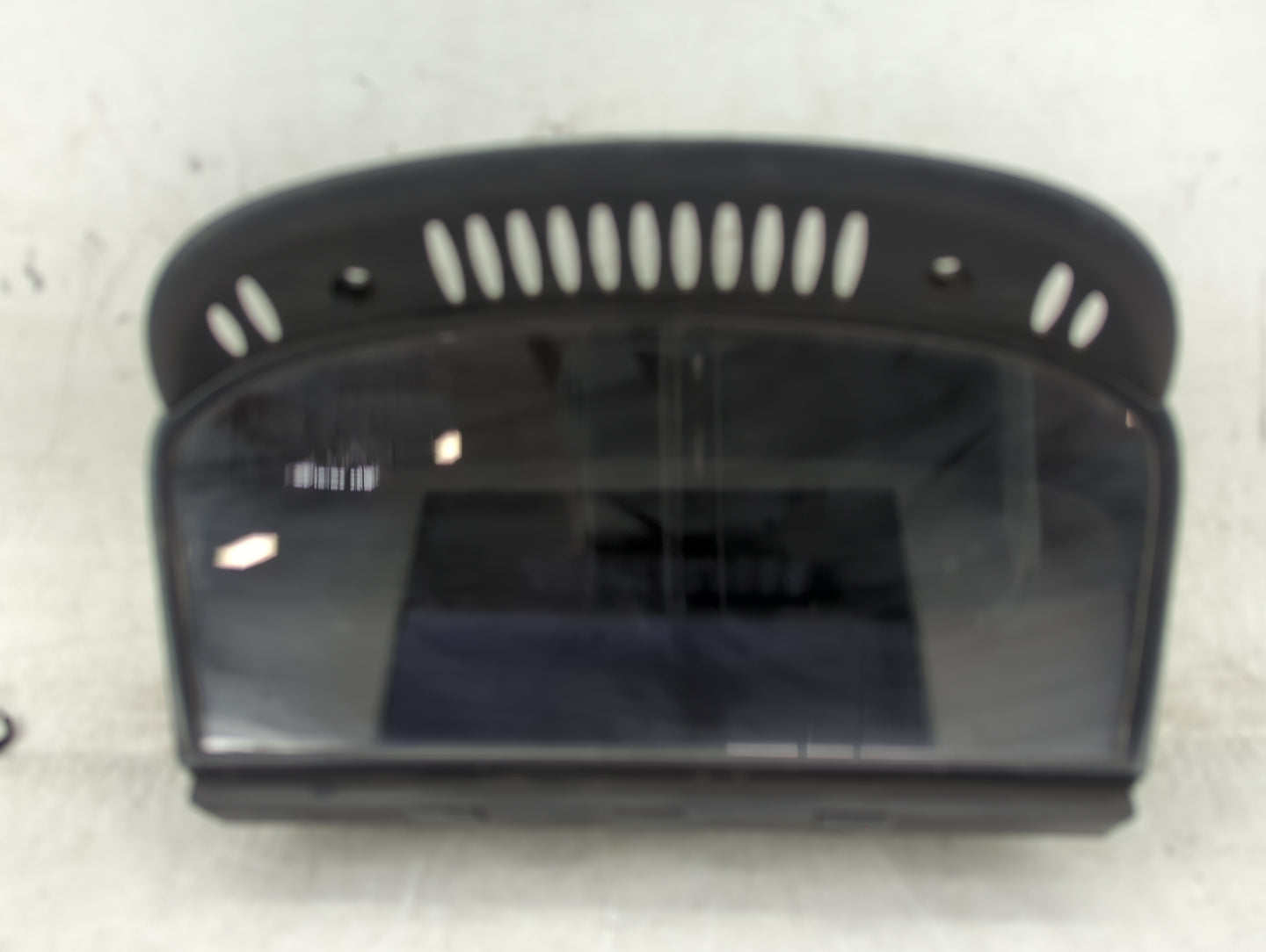 Bmw 528 Information Display Screen - Oemusedautoparts1.com