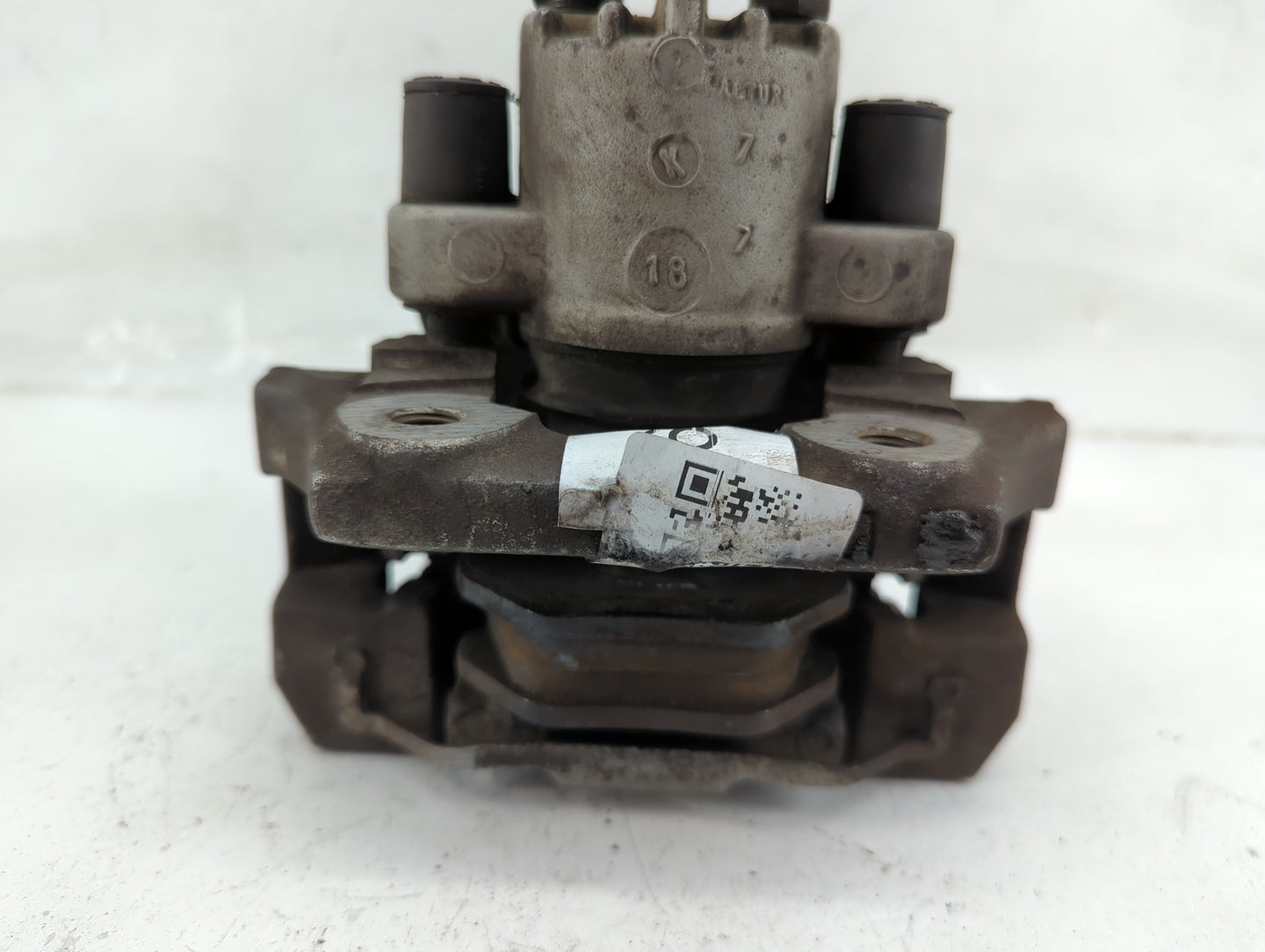 Bmw 528 Rear Passenger Right Brake Caliper - Oemusedautoparts1.com