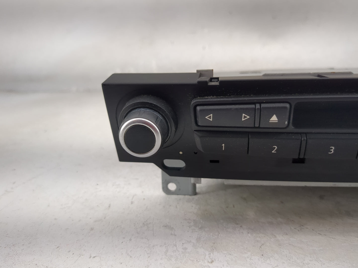 2008-2010 Bmw 528 Radio AM FM Cd Player Receiver Replacement P/N:VP7KAF-18C852-SE 9176828-01 Fits Fits 2008 2009 2010 OEM Us