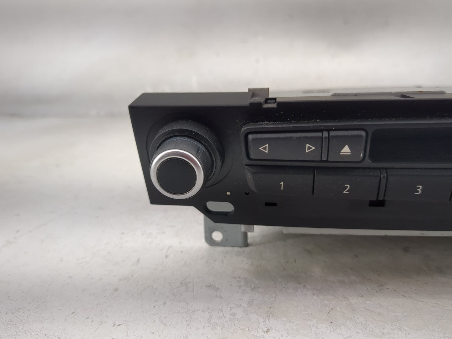 2008-2010 Bmw 528 Radio AM FM Cd Player Receiver Replacement P/N:VP7KAF-18C852-SE 9176828-01 Fits Fits 2008 2009 2010 OEM Us
