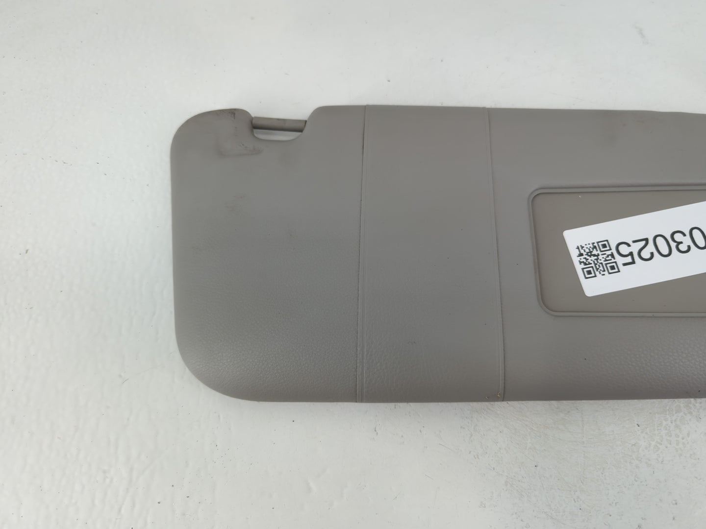 2008-2010 Bmw 528i Sun Visor Shade Replacement Passenger Right Mirror Fits Fits 2004 2005 2006 2007 2008 2009 2010 OEM Used 