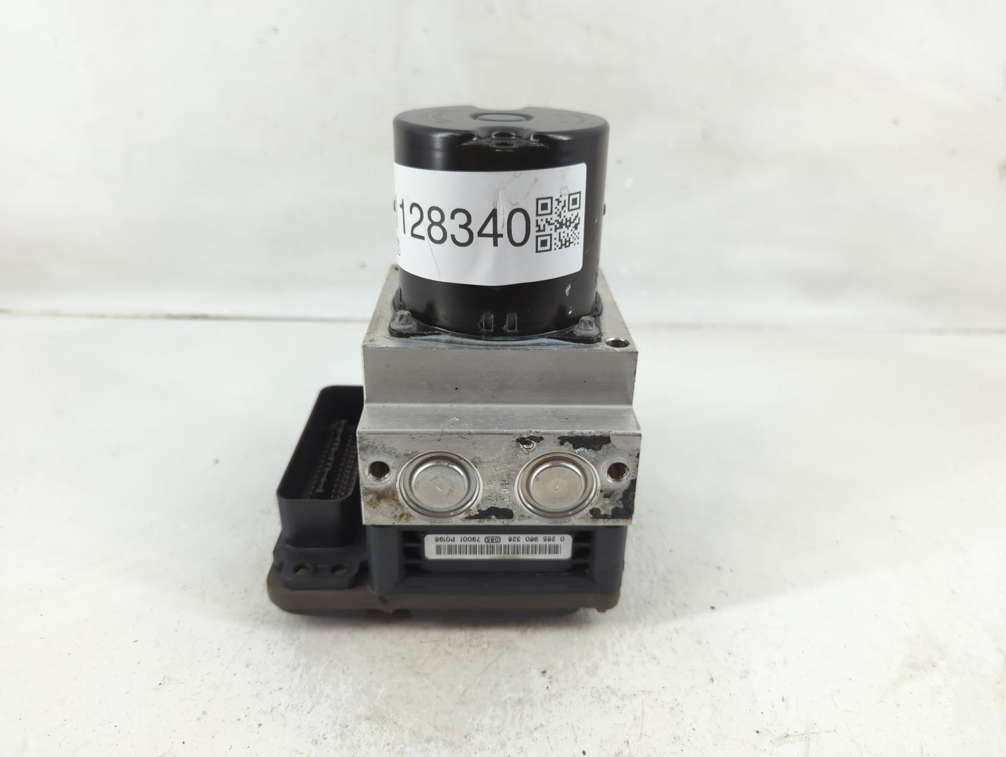 2008-2010 Bmw 528i ABS Pump Control Module Replacement P/N:3451 6783366-01 Fits Fits 2008 2009 2010 OEM Used Auto Parts - Oe