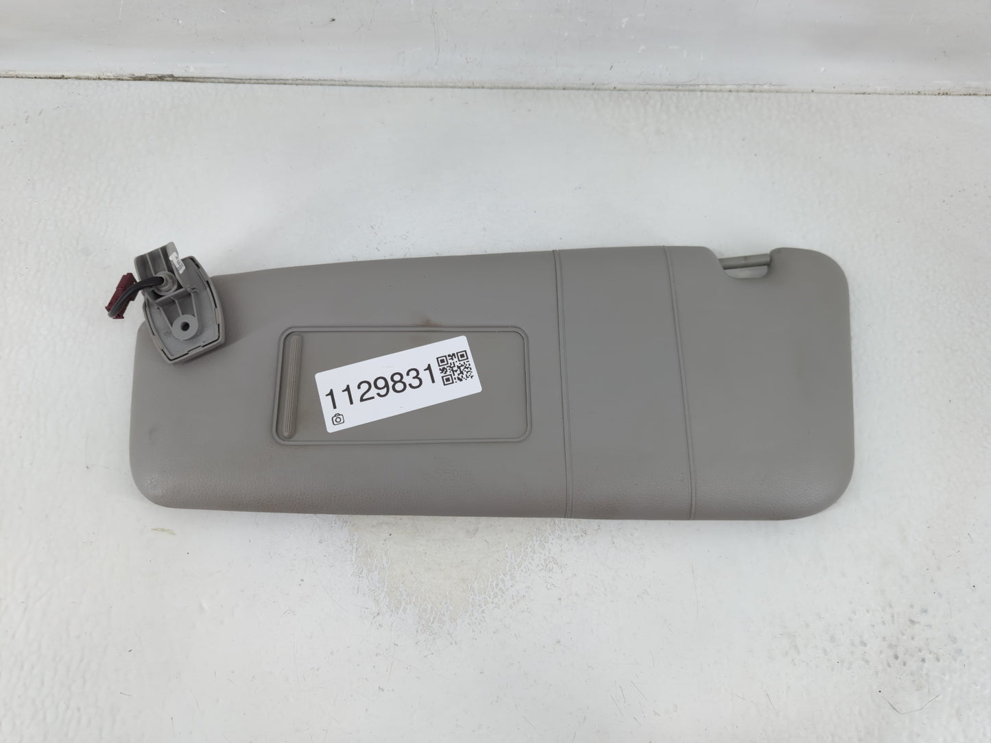 2008-2010 Bmw 528i Sun Visor Shade Replacement Driver Left Mirror Fits Fits 2004 2005 2006 2007 2008 2009 2010 OEM Used Auto