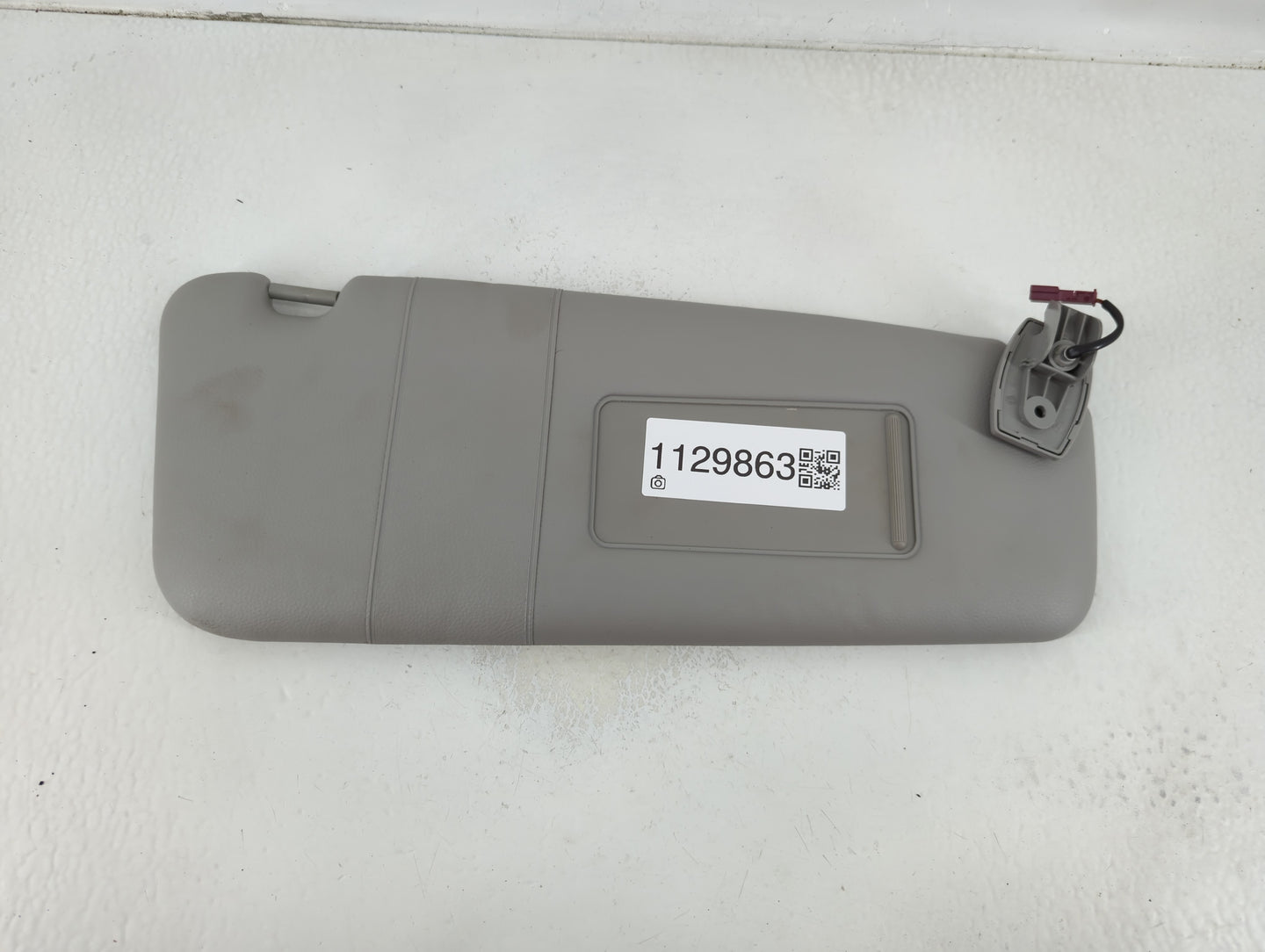 2008-2010 Bmw 528i Sun Visor Shade Replacement Passenger Right Mirror Fits Fits 2004 2005 2006 2007 2008 2009 2010 OEM Used 