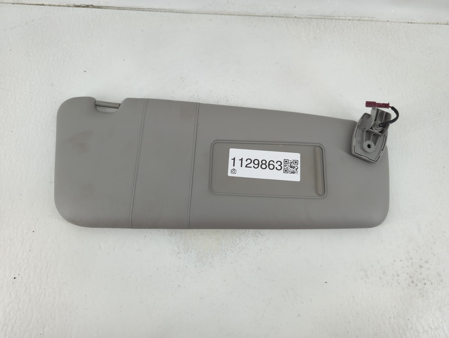 2008-2010 Bmw 528i Sun Visor Shade Replacement Passenger Right Mirror Fits Fits 2004 2005 2006 2007 2008 2009 2010 OEM Used 