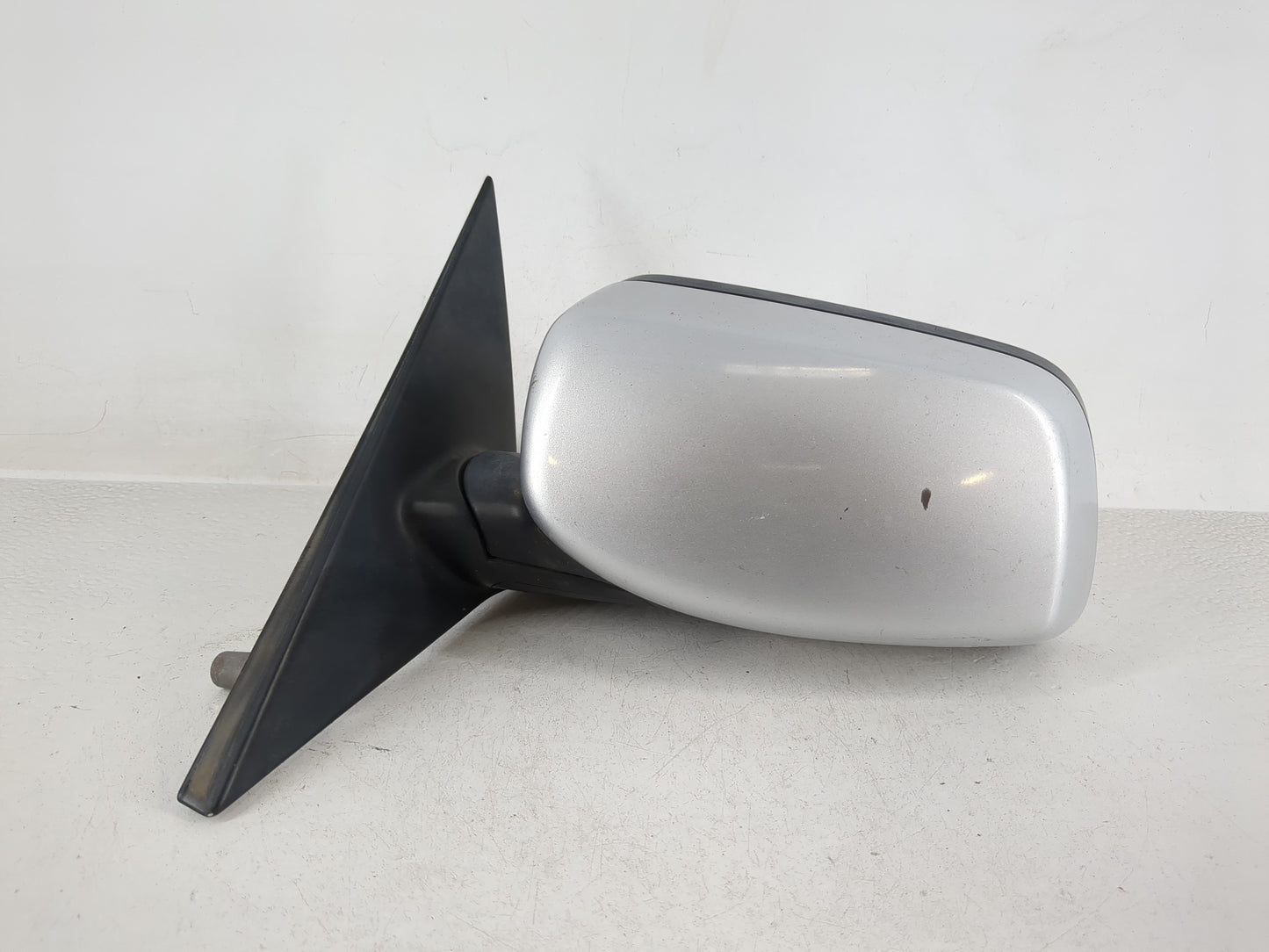 2008-2010 Bmw 528i Driver Side View Mirror - Left Door Mirror OEM Used - Oemusedautoparts1.com