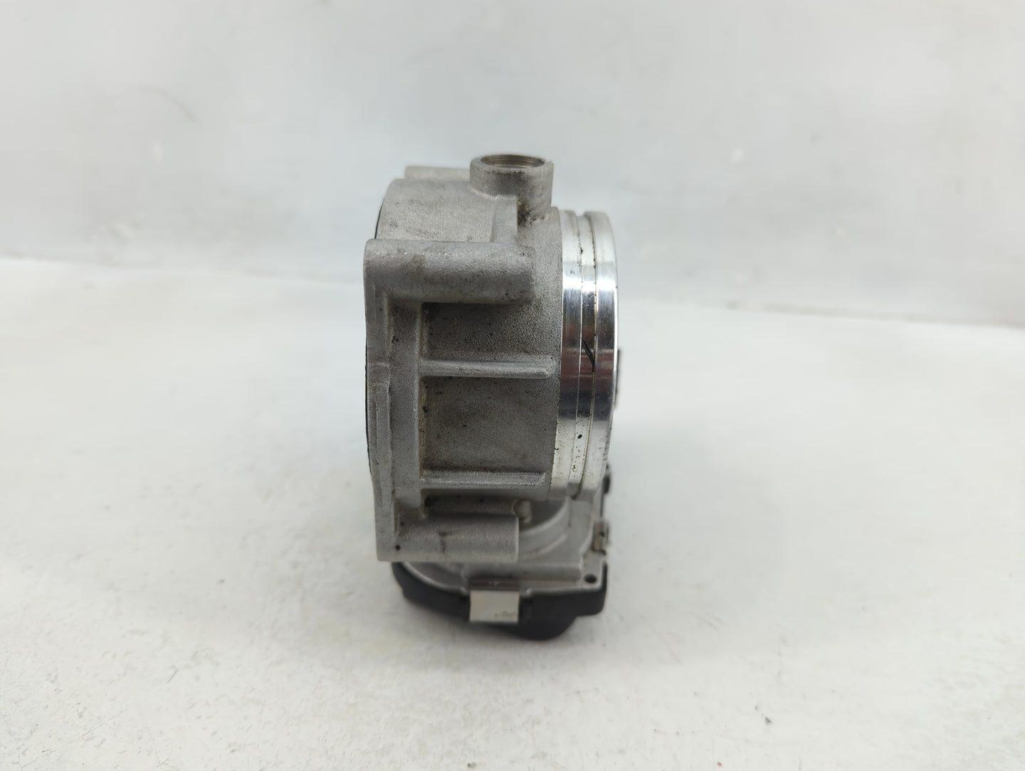 2008-2011 Bmw 528i Throttle Body Fits Fits 2007 2008 2009 2010 2011 2012 2013 OEM Used Auto Parts - Oemusedautoparts1.com