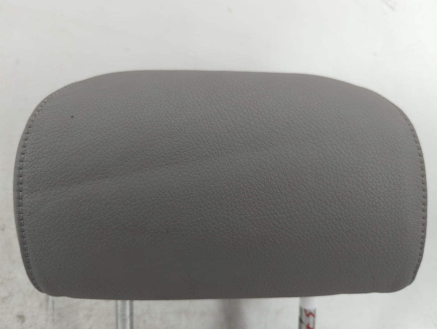 2008-2010 Bmw 528i Headrest Head Rest Rear Seat Fits Fits 2008 2009 2010 OEM Used Auto Parts - Oemusedautoparts1.com
