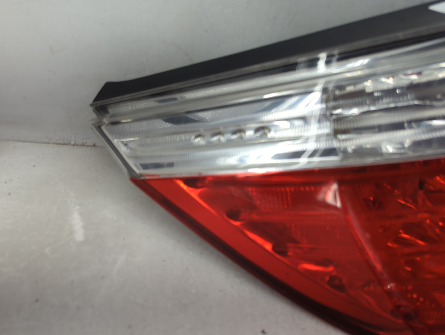 2008-2010 Bmw 528i Tail Light Assembly Driver Left OEM P/N:7 177 701 164 331-01 Fits Fits 2008 2009 2010 OEM Used Auto Parts
