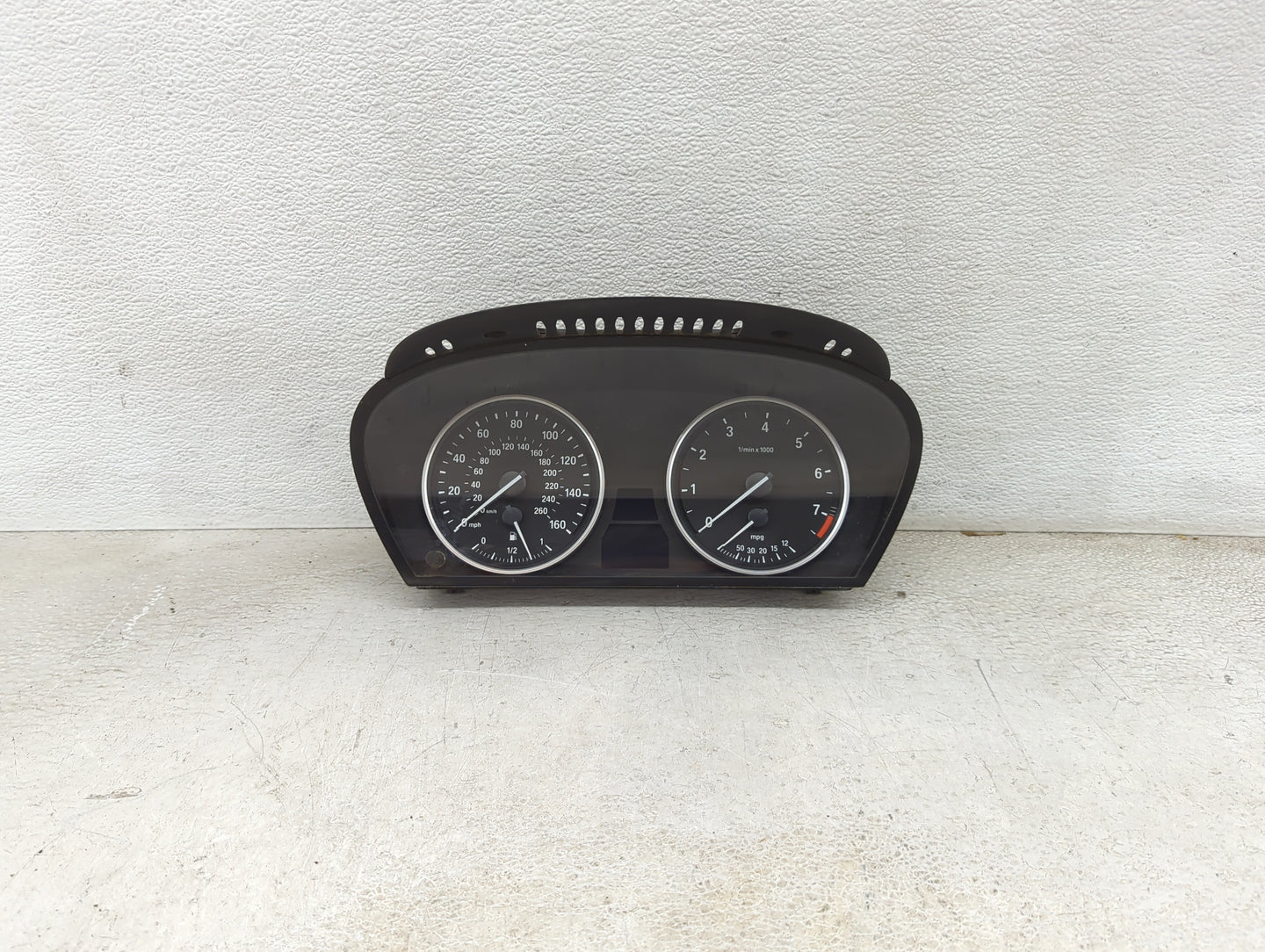 2008-2010 Bmw 528i Instrument Cluster Speedometer Gauges P/N:110.080.213/837 213/837 Miles:102K Fits Fits 2008 2009 2010 OEM