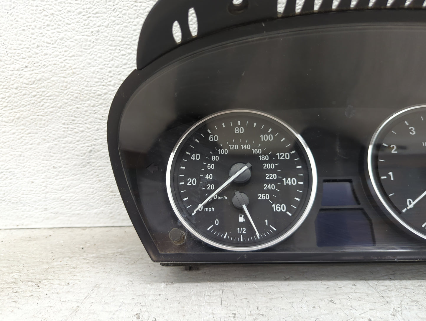 2008-2010 Bmw 528i Instrument Cluster Speedometer Gauges P/N:110.080.213/837 213/837 Miles:102K Fits Fits 2008 2009 2010 OEM