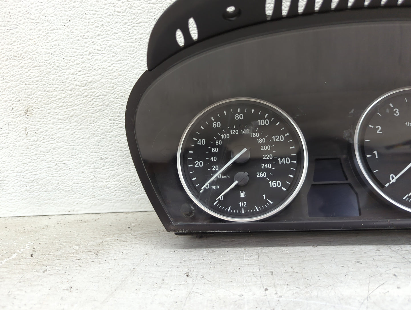 2008-2010 Bmw 528i Instrument Cluster Speedometer Gauges P/N:110.080.213/837 62.11-9153753 Miles:140K Fits Fits 2008 2009 20