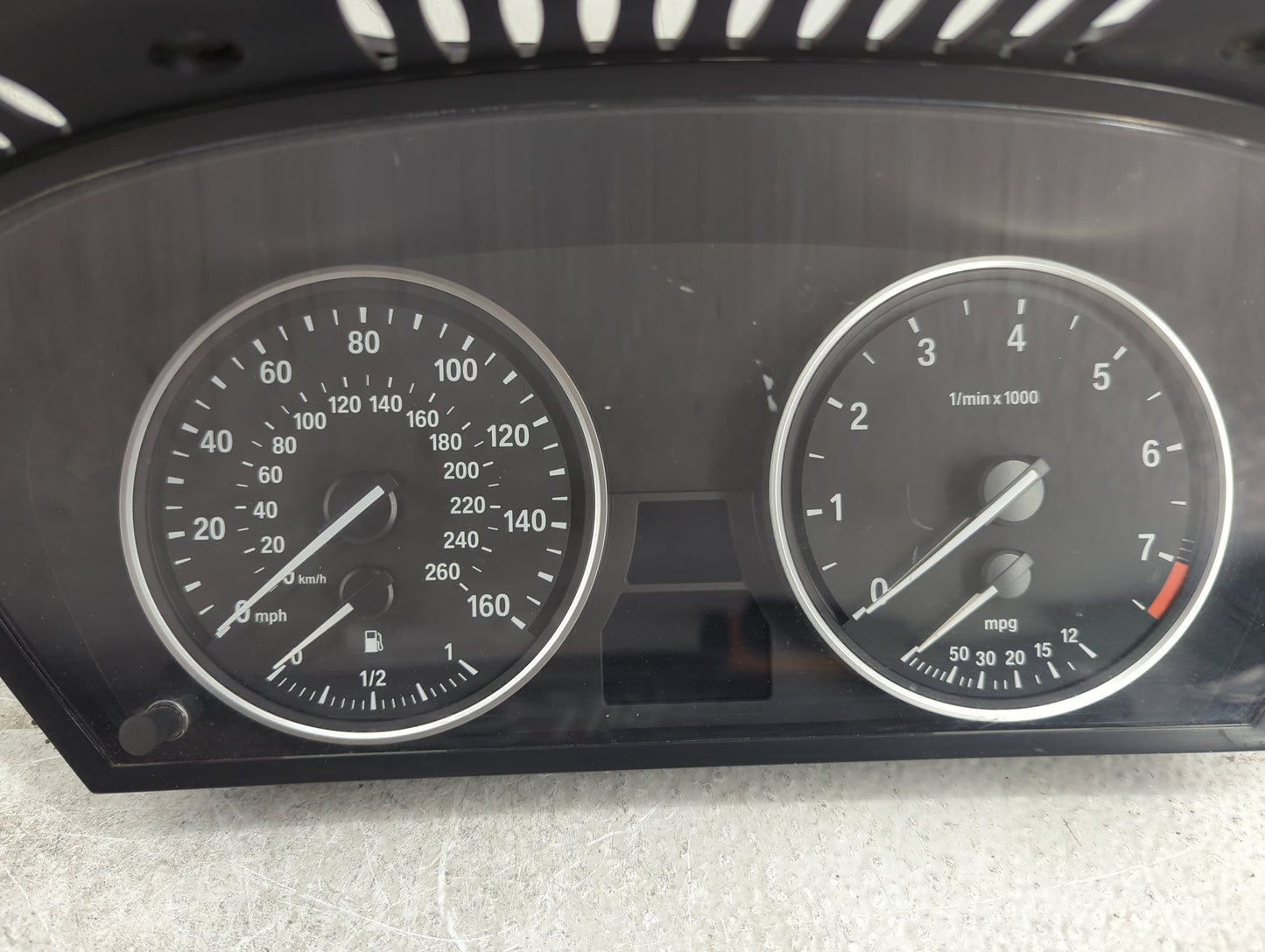 2008-2010 Bmw 528i Instrument Cluster Speedometer Gauges P/N:110.080.213/837 62.11-9153753 Miles:106K Fits Fits 2008 2009 20