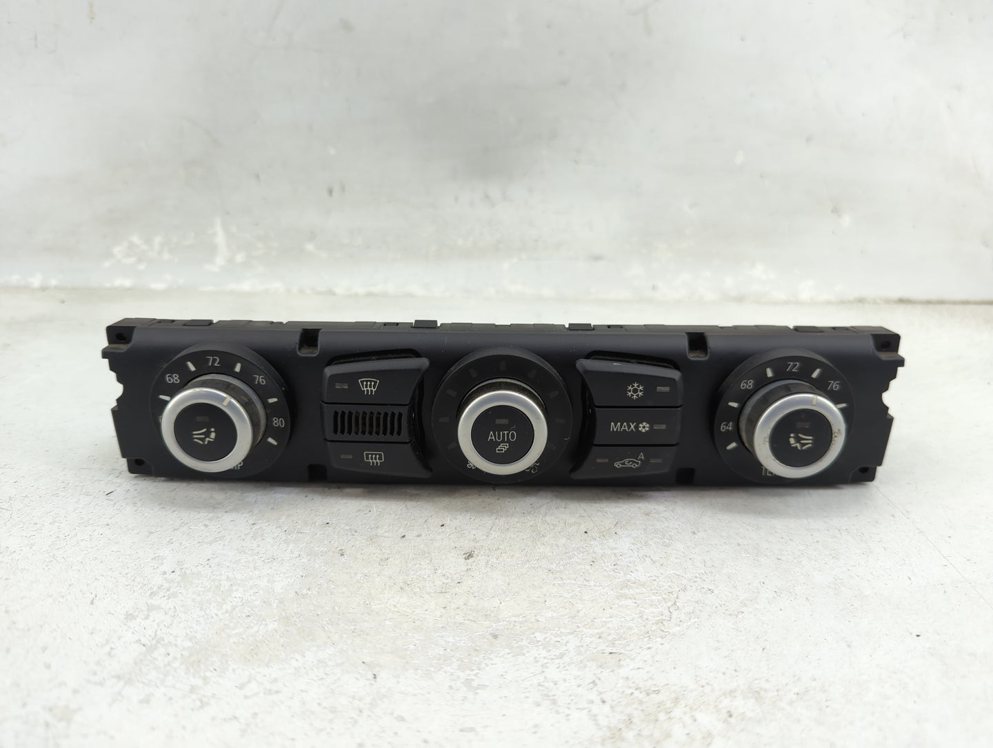 2008-2010 Bmw 528i Climate Control Module Temperature AC/Heater Replacement P/N:9155643-01 Fits Fits 2008 2009 2010 OEM Used