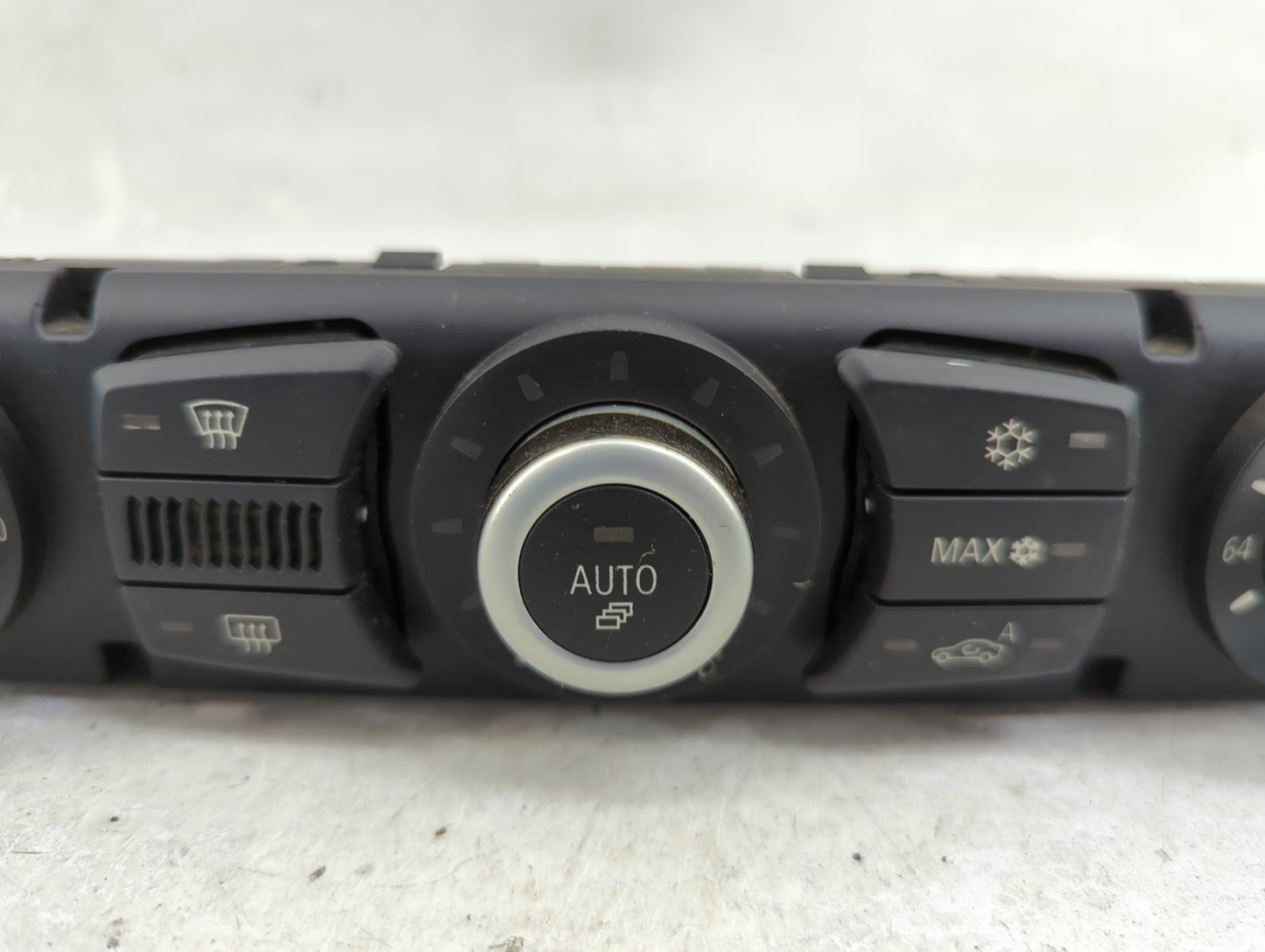 2008-2010 Bmw 528i Climate Control Module Temperature AC/Heater Replacement P/N:9155643-01 Fits Fits 2008 2009 2010 OEM Used
