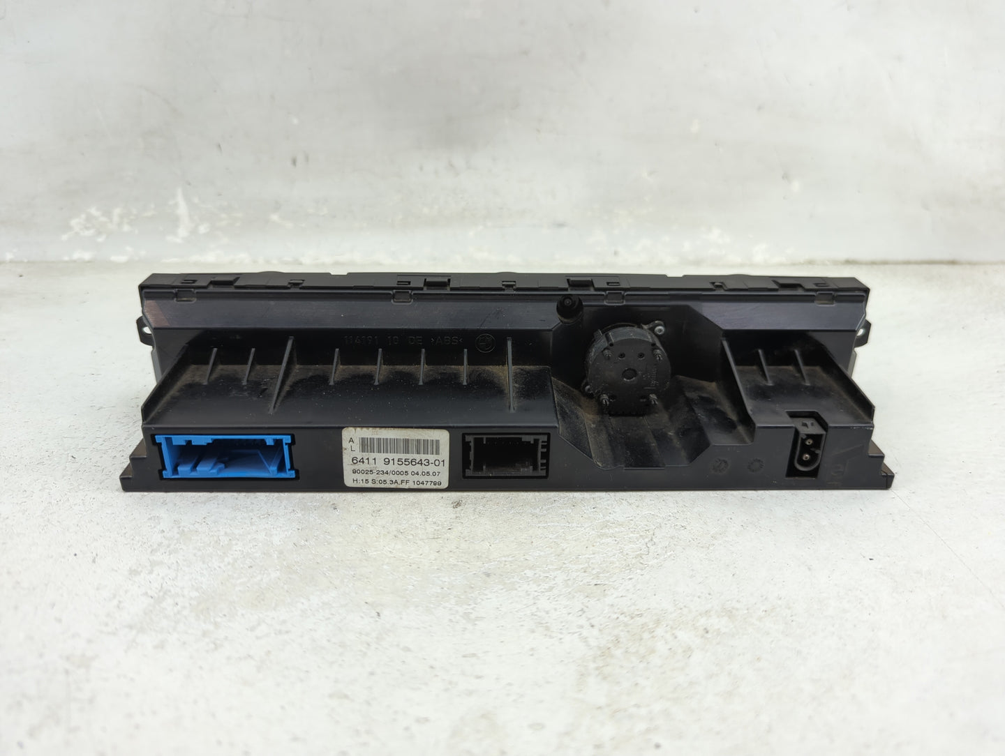 2008-2010 Bmw 528i Climate Control Module Temperature AC/Heater Replacement P/N:9155643-01 Fits Fits 2008 2009 2010 OEM Used
