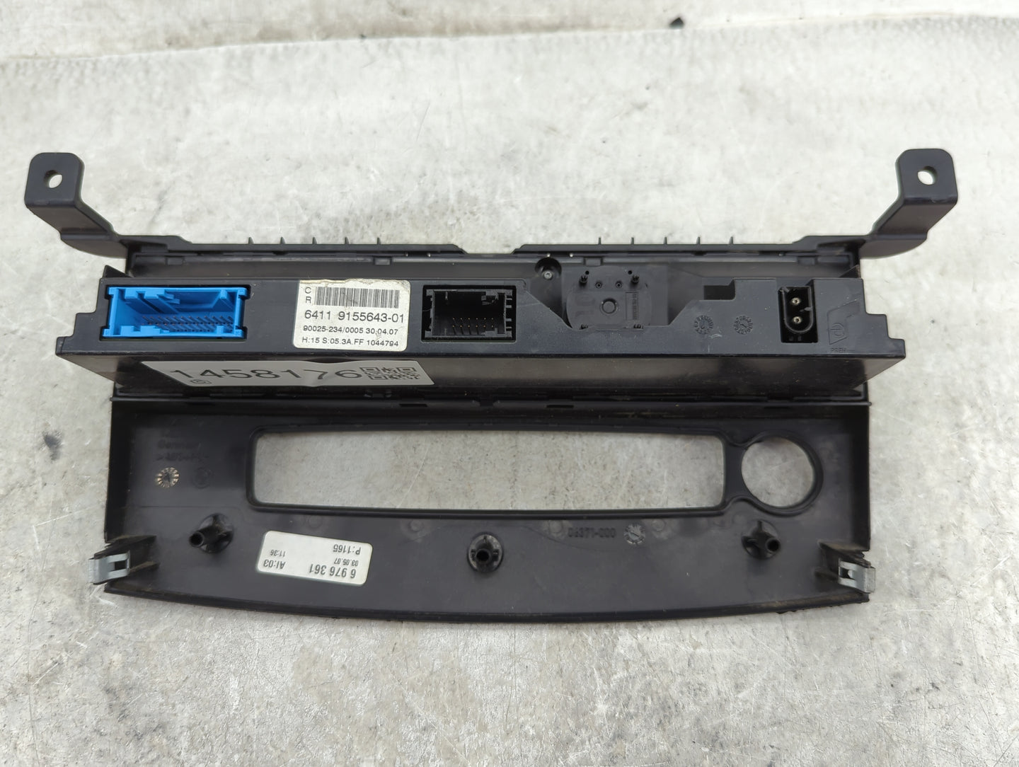 2008-2010 Bmw 528i Climate Control Module Temperature AC/Heater Replacement P/N:9155643-01 Fits Fits 2008 2009 2010 OEM Used