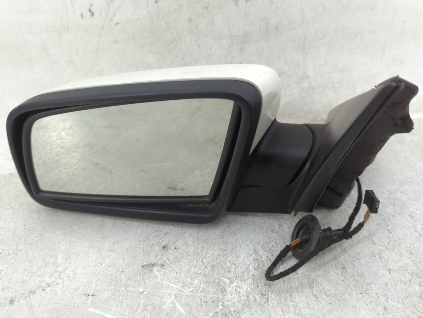 2008-2010 Bmw 528i Driver Side View Mirror - Left Door Mirror OEM Used - Oemusedautoparts1.com