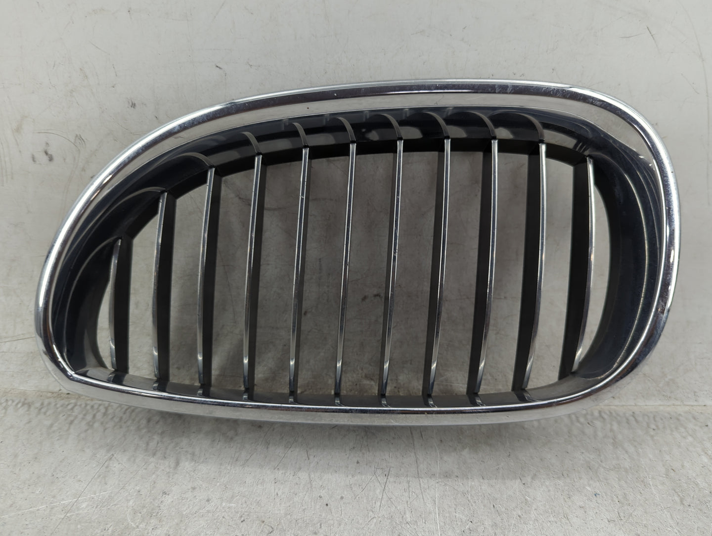 2008-2010 Bmw 528i Front Grille Bumper Not Included 1459866 - Oemusedautoparts1.com