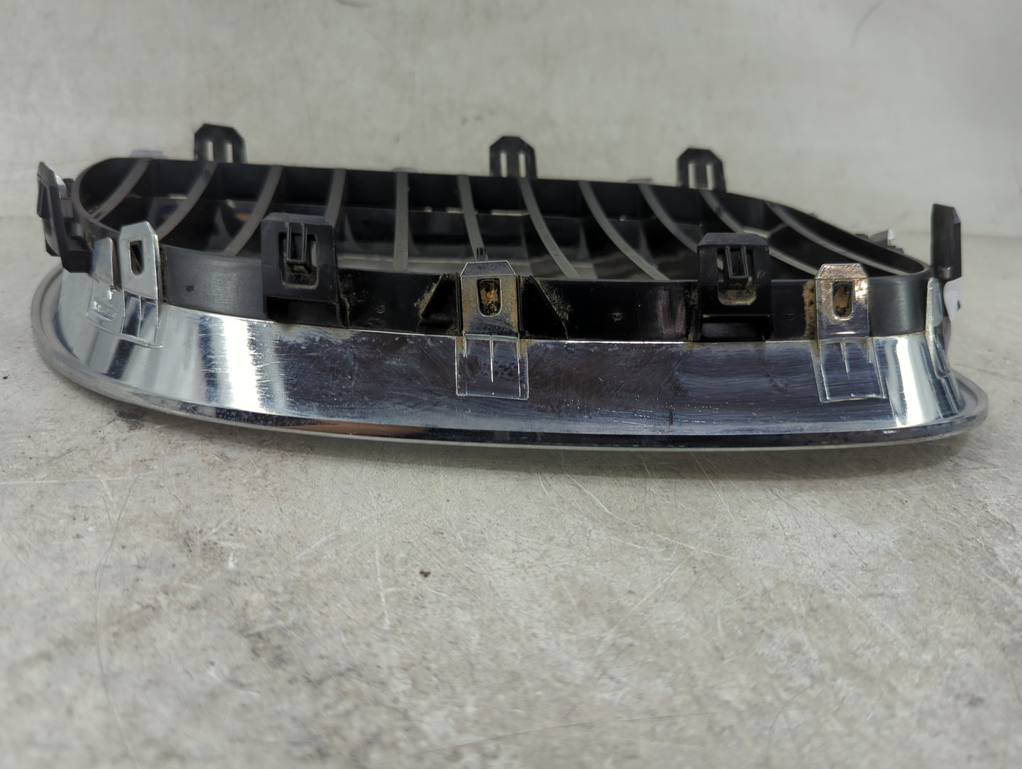 2008-2010 Bmw 528i Front Grille Bumper Not Included 1459866 - Oemusedautoparts1.com
