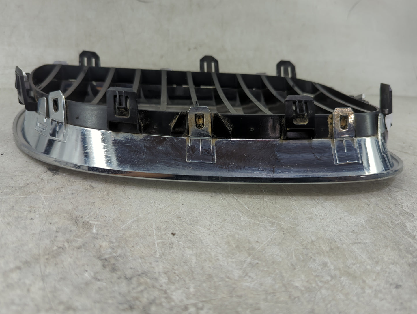 2008-2010 Bmw 528i Front Grille Bumper Not Included 1459866 - Oemusedautoparts1.com