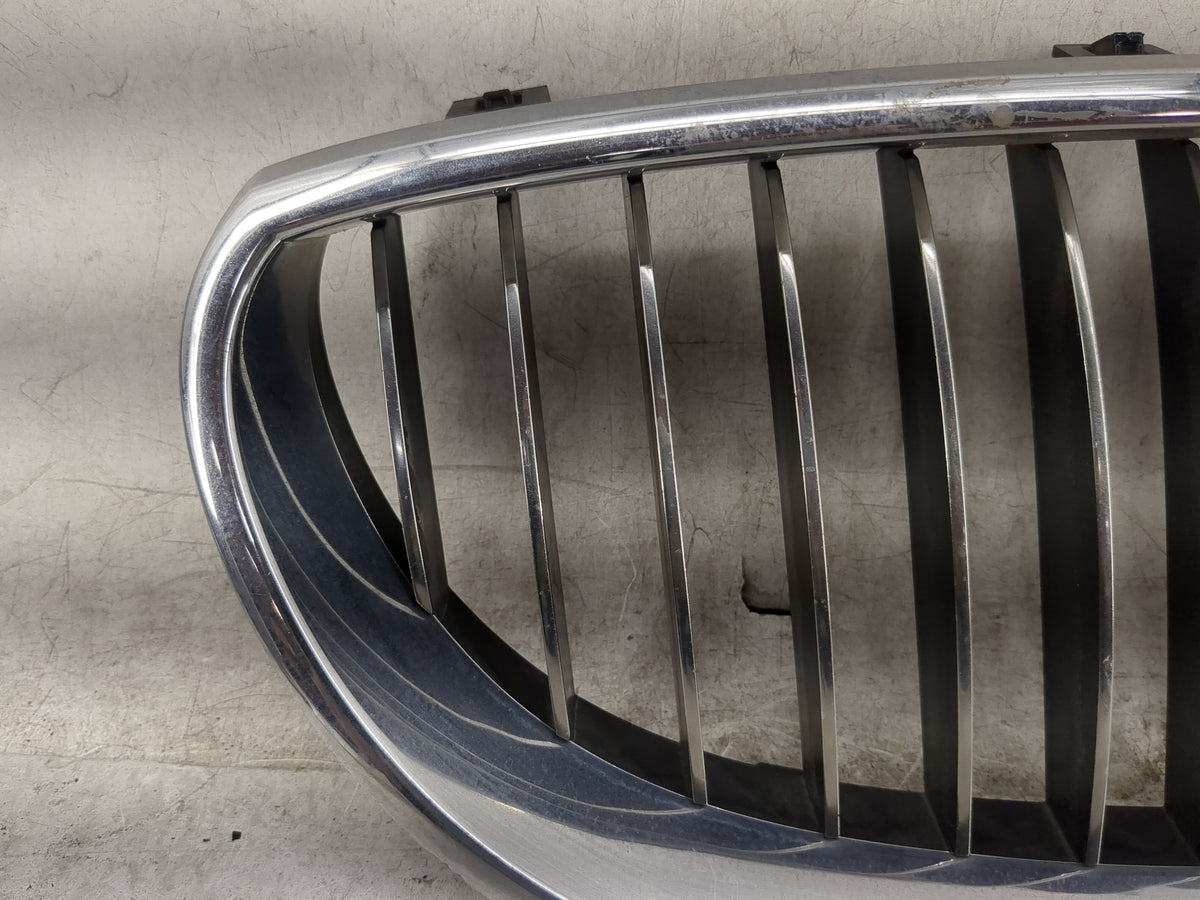 2006-2007 Bmw 525i Front Grille Bumper Not Included 1459989 - Oemusedautoparts1.com