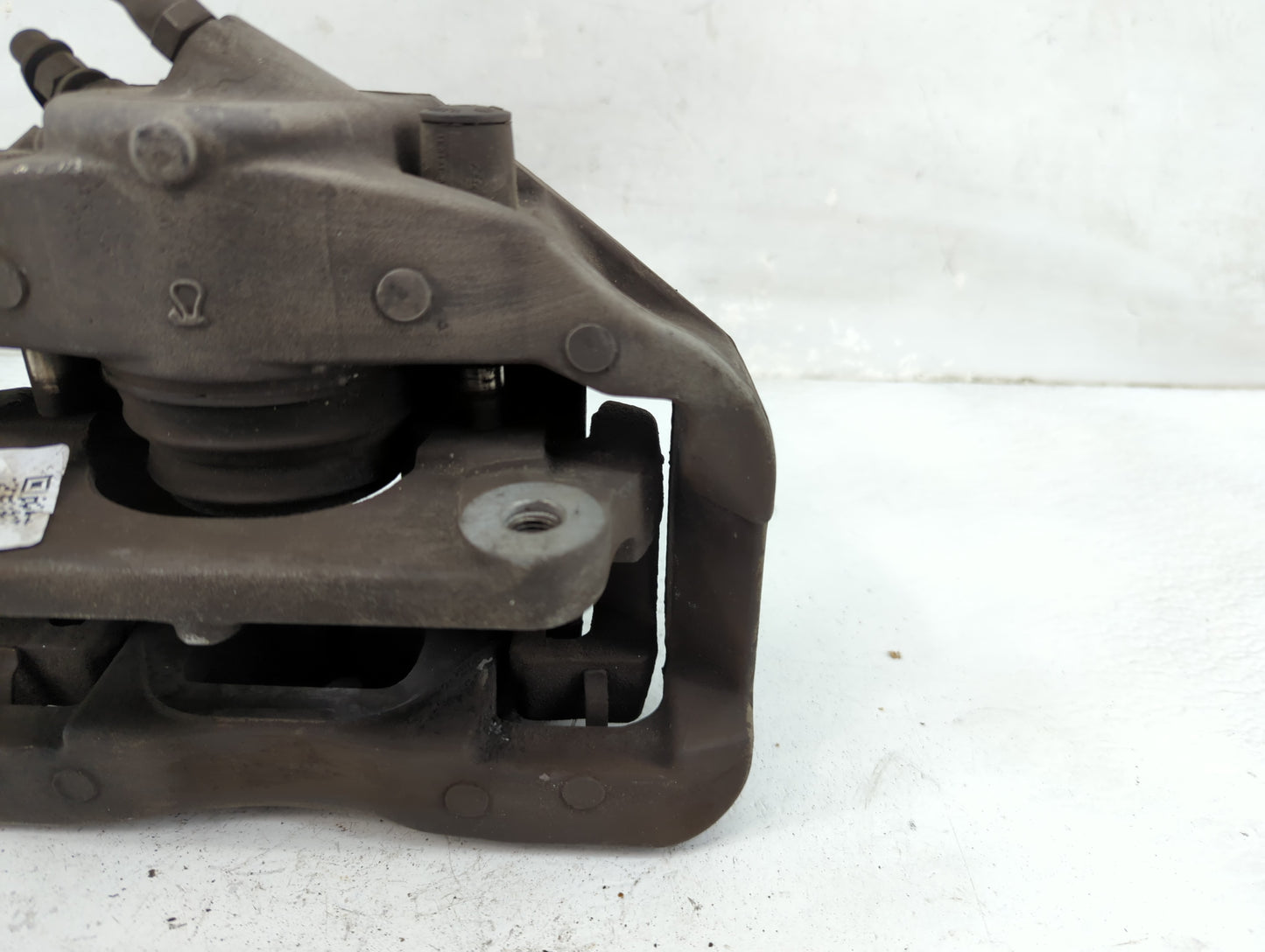 Bmw 528 Front Passenger Right Brake Caliper - Oemusedautoparts1.com