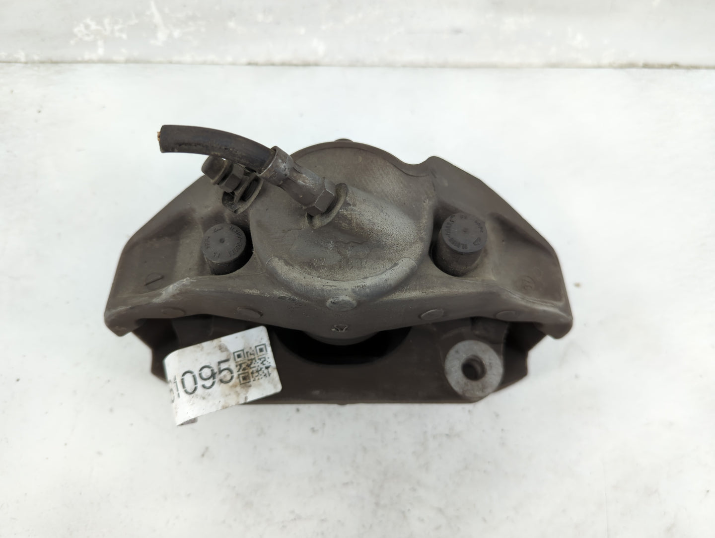 2008-2010 Bmw 528i Front Passenger Right Brake Caliper - Oemusedautoparts1.com