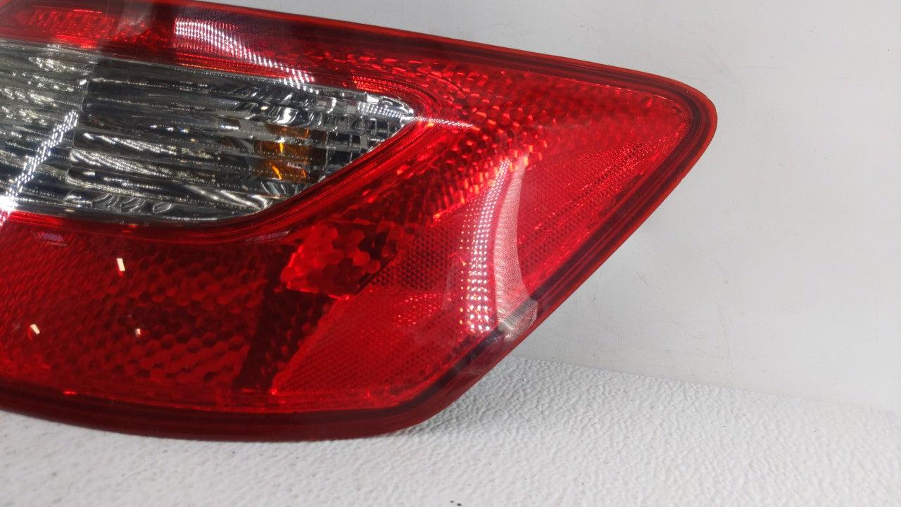 2008-2010 Bmw 528i Tail Light Assembly Passenger Right OEM P/N:7 361 882 7 180 516 Fits Fits 2008 2009 2010 OEM Used Auto Pa