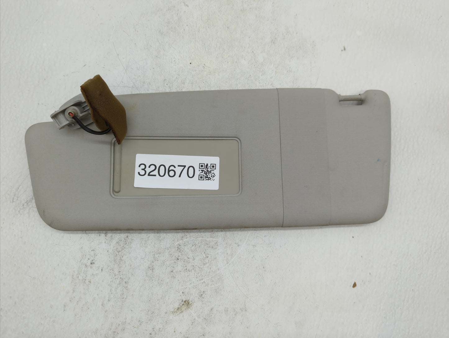 2008-2010 Bmw 528i Sun Visor Shade Replacement Driver Left Mirror Fits Fits 2004 2005 2006 2007 2008 2009 2010 OEM Used Auto